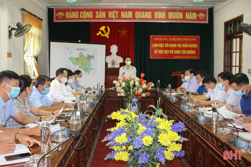 Soát xét việc đặt tên cho 25 tuyến đường tại huyện Can Lộc và Đức Thọ