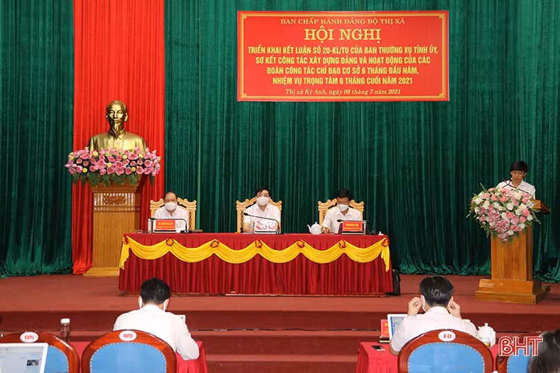 Thị xã Kỳ Anh kiên trì “mục tiêu kép” trong thực hiện nhiệm vụ chính trị