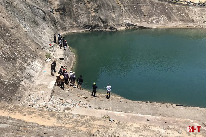 TX Kỳ Anh: Người đàn ông bị đuối nước khi lặn bắt hải sản 