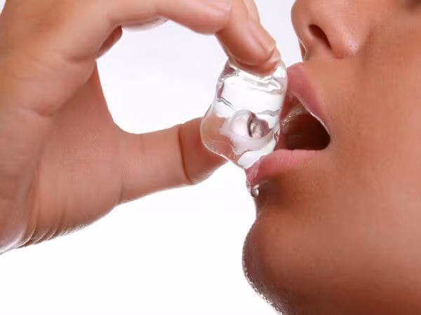 7 thói quen phổ biến gây hại cho răng