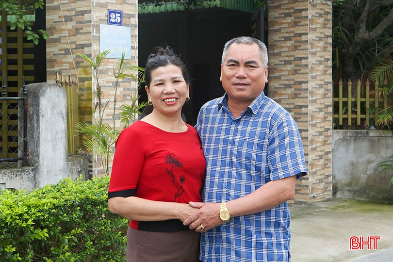 Vợ chồng anh Đặng Quang Hải và chị Đặng Thị Hương. bqbht_br_a5.jpg