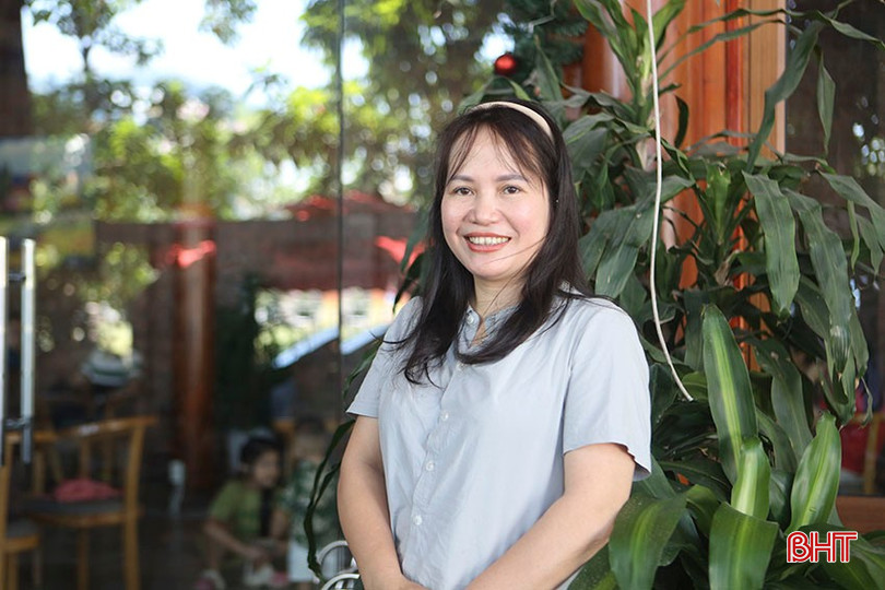 Hành động sẵn sàng hiến máu cứu người của các chiến sỹ công an khiến chị Trần Thị Ngọc Bé - giáo viên Trường THCS Phan Huy Chú (Thạch Hà) thay đổi suy nghĩ, trở thành thành viên tích cực tự nguyện hiến máu và vận động người thân, đồng nghiệp cùng tham gia việc làm ý nghĩa. bqbht_br_a5.jpg