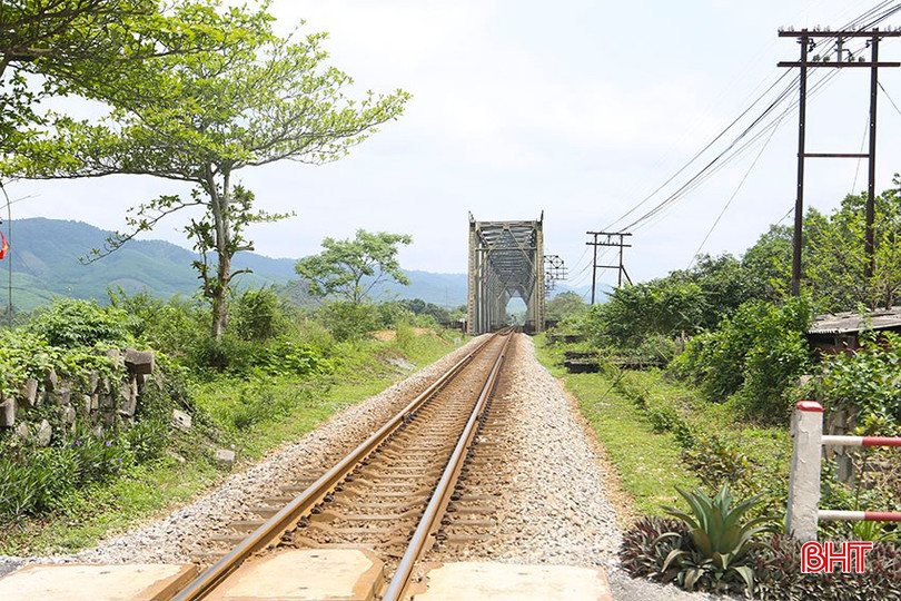 Cầu La Khê (Hương Trạch) nơi từng là địa điểm bị địch bắn phá ác liệt trong giai đoạn 1965-1972. bqbht_br_a6-4003.jpg