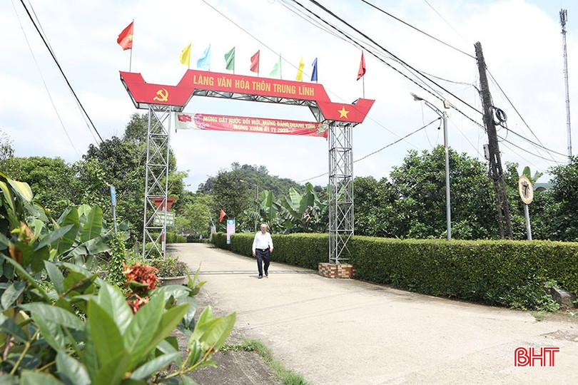 Một góc NTM thôn mới xã Hương Trạch (Hương Khê) hôm nay. bqbht_br_a7-3407.jpg