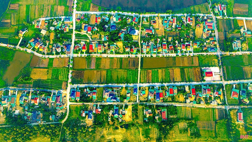 Vườn mẫu sáng kiến hiệu quả giúp bức tranh NTM Hà Tĩnh ngày càng khởi sắc. Trong ảnh: Một góc xã NTM kiểu mẫu Xuân Thành, Nghi Xuân, ảnh Đậu Hà). b1.jpg