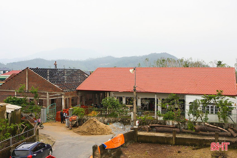 Không khí thi công khẩn trương tại mô hình du lịch CBT biển Thịnh Lộc (xã Lộc Hà). bqbht_br_a3.jpg