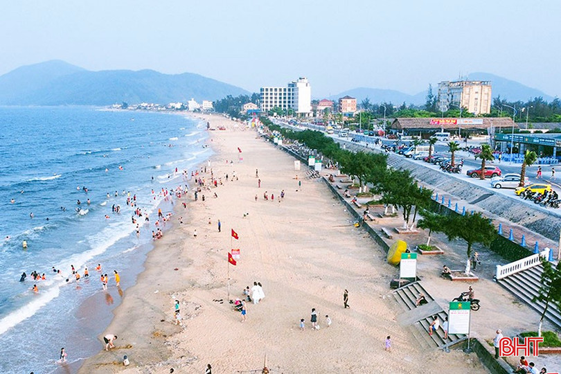 Khu du lịch Thiên Cầm (Cẩm Xuyên). bqbht_br_a1.jpg