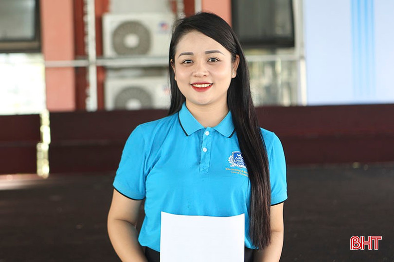 អ្នកស្រី Phan Thi Nhu Quynh - គ្រូបង្រៀនទទួលបន្ទុកសហភាពយុវជន សាលាបឋមសិក្សា Albert Einstein អនុវិទ្យាល័យ និងវិទ្យាល័យ។ bqbht_br_a2.jpg
