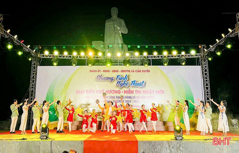 Chương trình nghệ thuật "Giai điệu quê hương - Niềm tin ngày mới" chào mừng đại hội đảng bộ cấp xã do Nhà hát NTTT dàn dựng lưu diễn trong tháng 8/2025. bqbht_br_a2.jpg