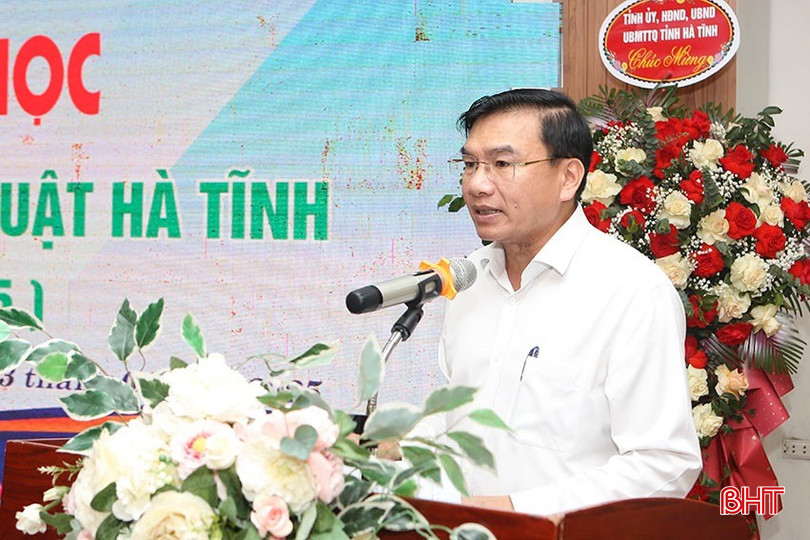 Ông Trần Xuân Lương - Phó Giám đốc Sở VH-TT&DL Hà Tĩnh phát biểu đề dẫn hội thảo. bqbht_br_a2-2667.jpg