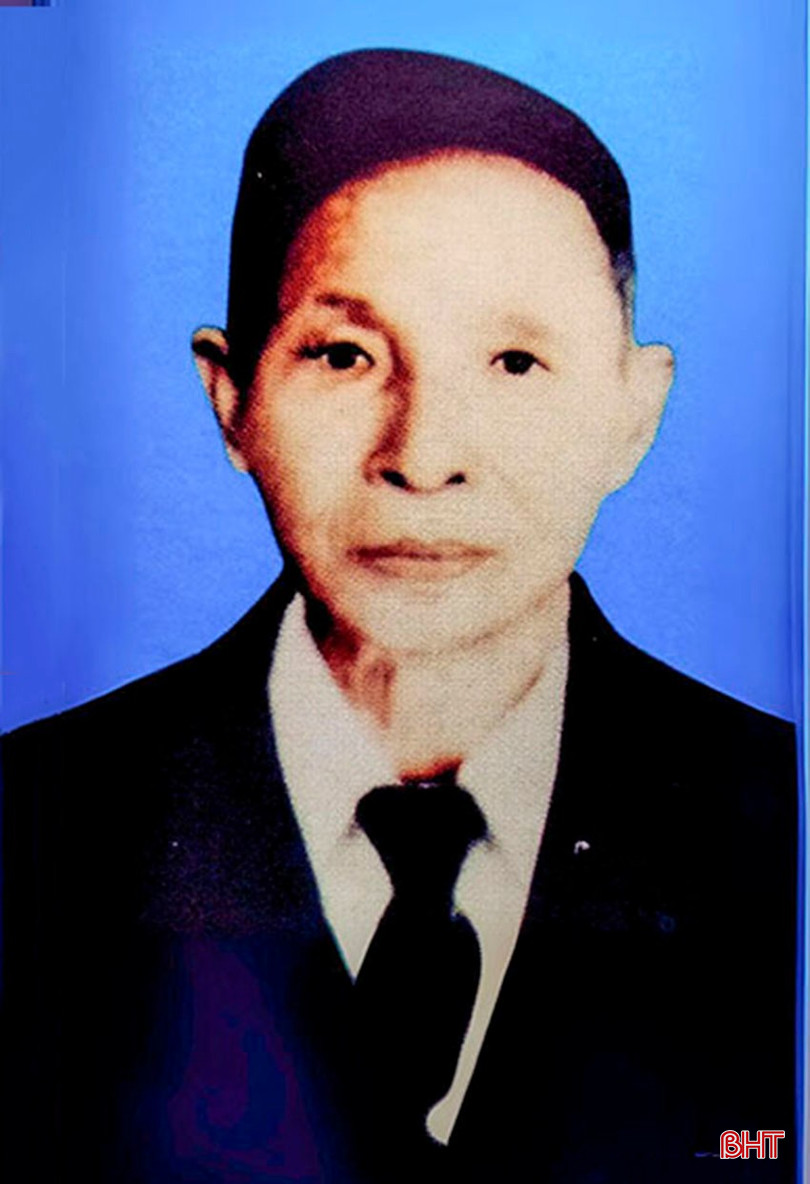 Đồng chí Lê Hồng Cơ - nguyên Bí thư Huyện ủy Can Lộc năm 1945 và Bí thư Tỉnh ủy Hà Tĩnh năm 1955. bqbht_br_a2.jpg