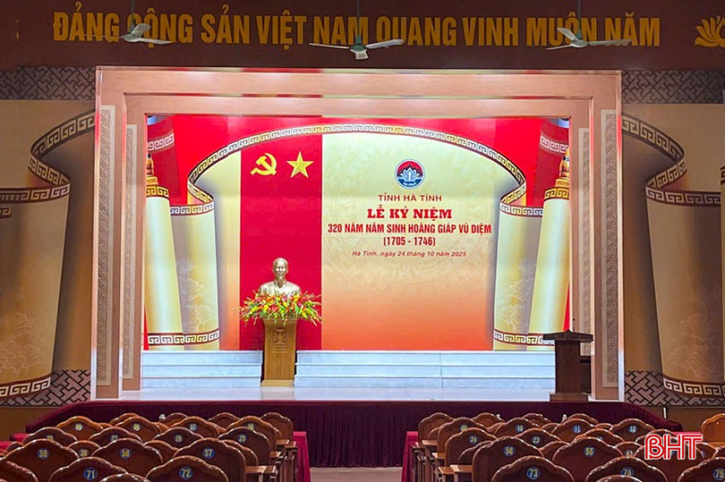 Sân khấu Lễ kỷ niệm 320 năm năm sinh Hoàng giáp Vũ Diệm đã được hoàn thiện. bqbht_br_a1.jpg