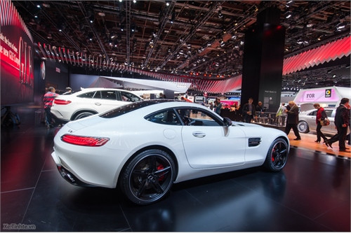 Mercedes-AMG GT S, mẫu xe thể thao mới đầy ấn tượng ảnh 1