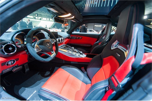 Mercedes-AMG GT S, mẫu xe thể thao mới đầy ấn tượng ảnh 4