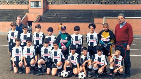 Ronaldo thời còn chơi cho Madeira club Nacional Ronaldo thời còn chơi cho Madeira club Nacional