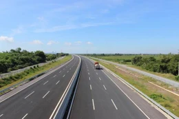 Phó Thủ tướng chỉ đạo thu xếp vốn làm đường cao tốc Bắc - Nam