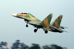 Máy bay Su-30MK2 của không quân Việt Nam mất liên lạc