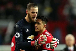 De Gea đòi M.U lương 350.000 bảng/tuần như Sanchez