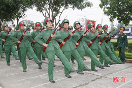 Lực lượng vũ trang Hà Tĩnh quyết tâm tạo đột phá trong mùa huấn luyện mới