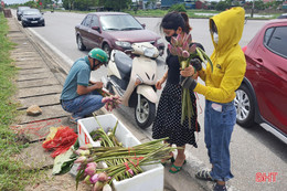 Hoa sen Hào Thành đắt hàng dịp Rằm tháng Bảy