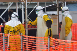 Thế giới đang rối ren vì Covid-19, Mỹ lại cảnh báo nguy cơ bùng phát Ebola