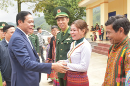 “Đoàn kết, đổi mới, sáng tạo, thi đua hoàn thành vượt mức các chỉ tiêu, nhiệm vụ năm 2023” của Hà Tĩnh