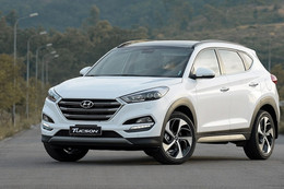 Hyundai Tucson giảm giá mạnh - bước đi đầy toan tính