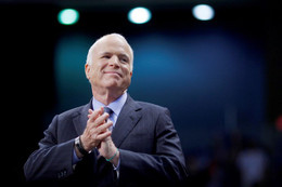 Thế giới nổi bật trong tuần: Thượng nghị sỹ Mỹ John McCain qua đời ở tuổi 81