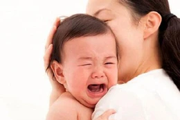 Vì sao trẻ nhỏ hay bị viêm phổi?