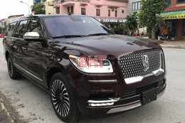 Ngắm “khủng long” Lincoln Navigator 2018 thứ ba về Việt Nam của chủ nhân Hà Tĩnh