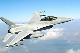 Mỹ cho Hàn Quốc vay tiền nâng cấp “Diều hâu chiến” F-16