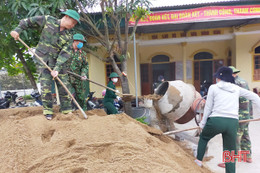 Ngày cuối tuần, Lộc Hà đồng loạt ra quân xây dựng nông thôn mới