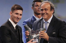 Qua mặt Ronaldo, Messi giật giải cầu thủ xuất sắc nhất châu Âu