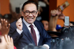 Quốc vương Malaysia chỉ định ông Anwar Ibrahim làm thủ tướng và đứng ra thành lập chính phủ