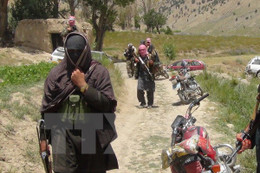 Áo gài bom phát nổ sớm, 30 tay súng Taliban chết tại chỗ