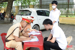 Phạt nguội 11 học sinh vi phạm pháp luật giao thông ở Đức Thọ