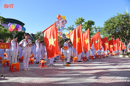 Rộn rã ngày khai trường