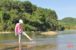 Một dòng Ngàn Sâu...