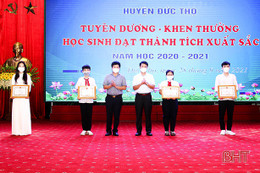 Đức Thọ khen thưởng 76 học sinh đạt thành tích xuất sắc trong các kỳ thi