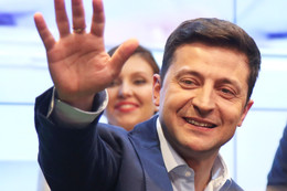 Viễn cảnh nào cho Ukraine sau chiến thắng của danh hài Zelensky?