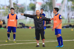 ĐT Việt Nam vs Singapore: Văn Quyết đi tìm sự khẳng định