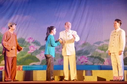 Lắng đọng Chương trình Nghệ thuật “Theo chân Bác” ở TX Kỳ Anh