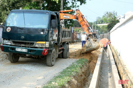 “Dận vận khéo” trong hiến đất mở đường ở Vũ Quang