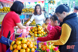 Nghịch lý giá cam: Nông dân bán một, thương lái bán gấp đôi!