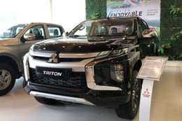 Mitsubishi Triton giảm giá hơn 100 triệu đồng