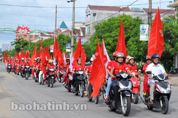 Ngày hội "Hành trình đỏ - Kết nối dòng máu Việt"