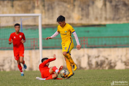 Hồng Lĩnh Hà Tĩnh thắng SLNA trên sân Vinh ngày không có Tấn Tài