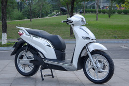 Hãng xe Việt phải đổi tên xe sau khi nhái Honda SH