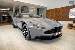 Soi chi tiết Aston Martin DB11 V8 có giá bán hơn 17 tỷ đồng tại Việt Nam