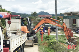 100% xã “khách hàng” của Điện lực Kỳ Anh hoàn thành tiêu chí số 4 trong xây dựng nông thôn mới